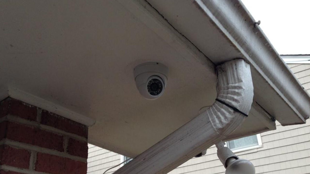 What Are Solar-Powered Security Camera System's Main Components?