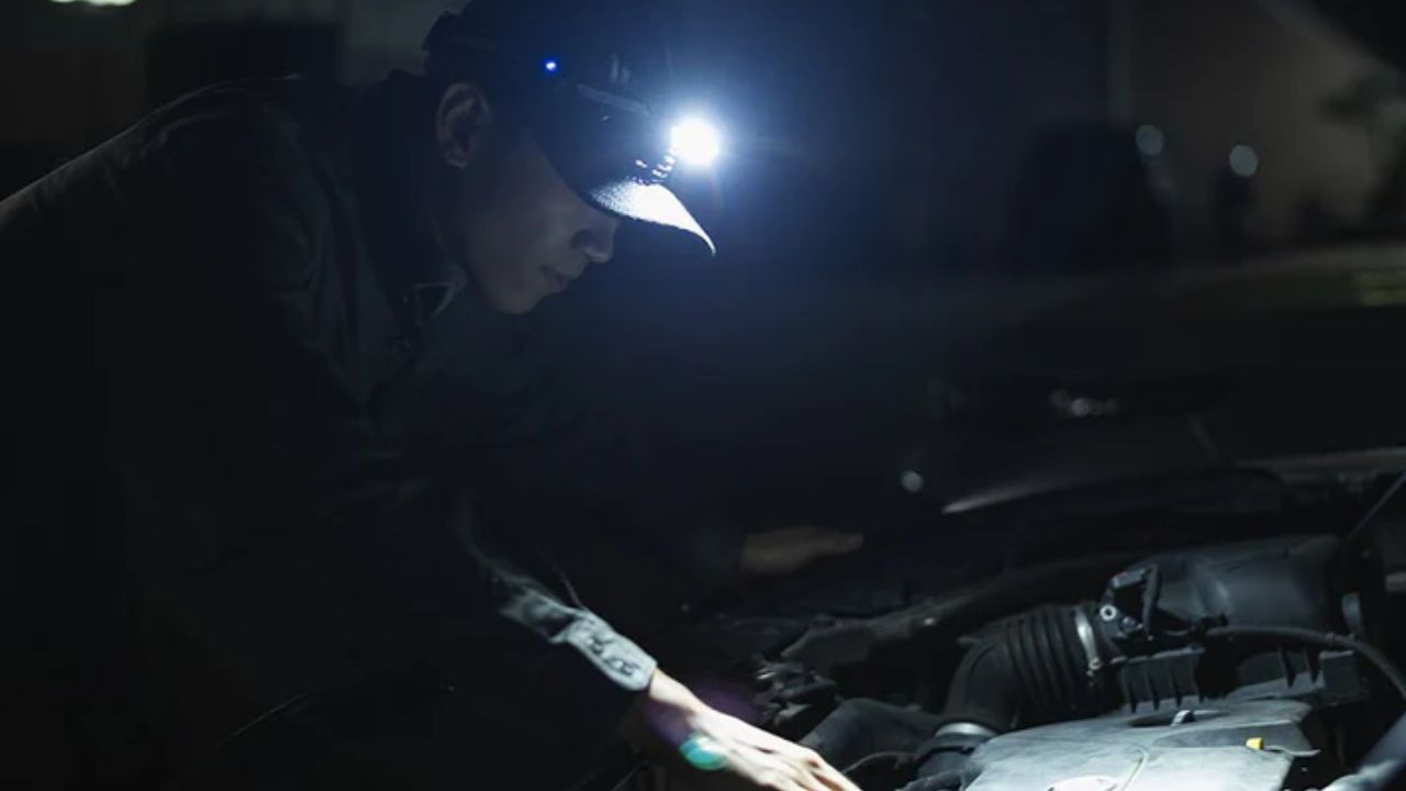 What Are The Common Indoor Uses Of Rechargeable Headlamps?